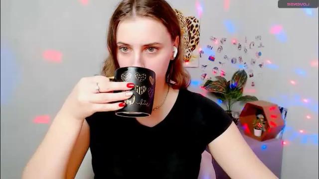 Image 3 of mariatess_ Stream on Chaturbate on 6 days ago