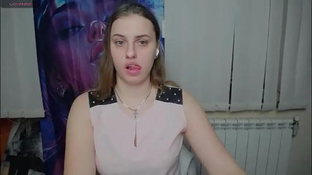 Image 3 of mariatess_ Stream on Chaturbate on 6 days ago