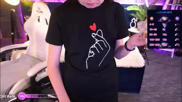 Image 3 of marich_ka Stream on Chaturbate on 1 month ago