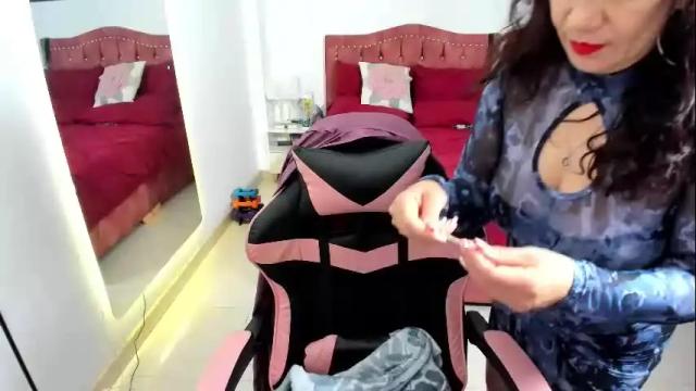 Image 8 of marie_mature Stream on Chaturbate on 20 days ago