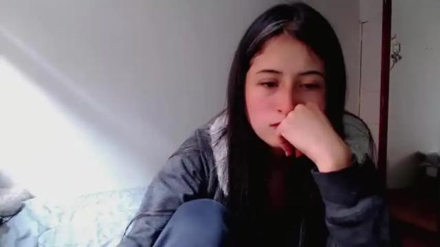 Image 8 of marie_pourtoi69 Stream on Chaturbate on 16 months ago