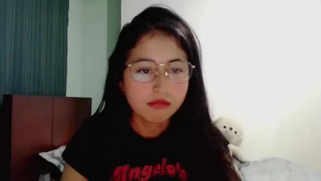 Image 12 of marie_pourtoi69 Stream on Chaturbate on 14 months ago