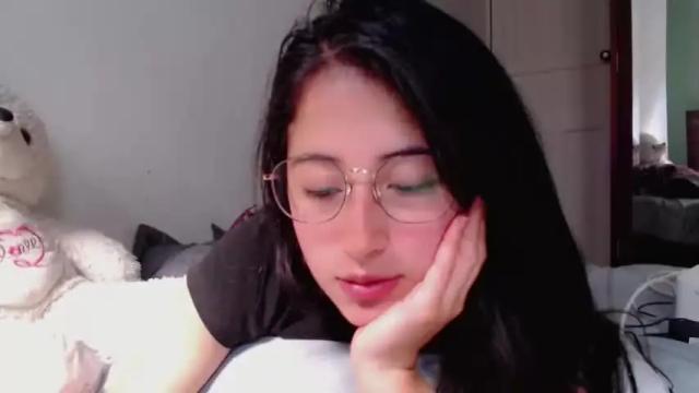 Image 3 of marie_pourtoi69 Stream on Chaturbate on 14 months ago
