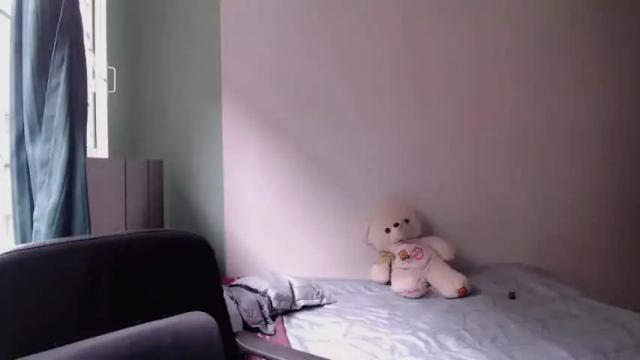 Image 10 of marie_pourtoi69 Stream on Chaturbate on 13 months ago