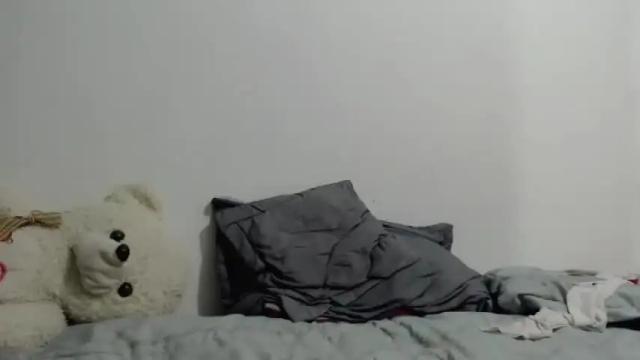 Image 12 of marie_pourtoi69 Stream on Chaturbate on 13 months ago