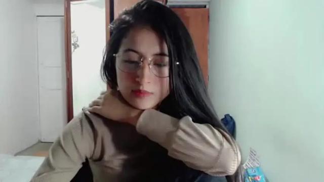 Image 12 of marie_pourtoi69 Stream on Chaturbate on 13 months ago
