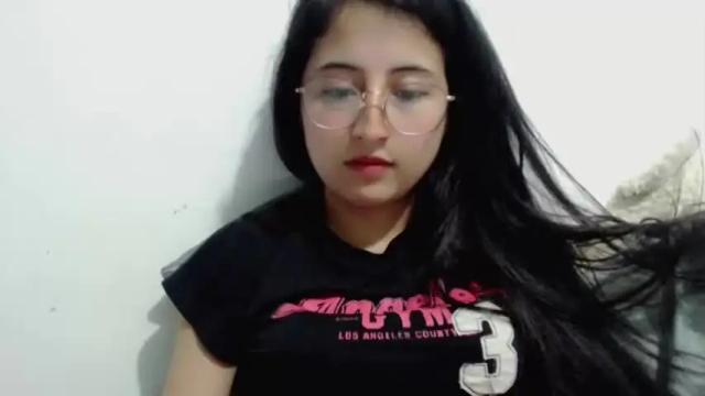 Image 12 of marie_pourtoi69 Stream on Chaturbate on 13 months ago