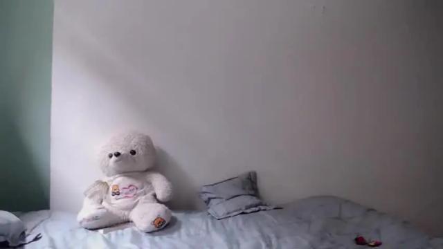 Image 8 of marie_pourtoi69 Stream on Chaturbate on 13 months ago