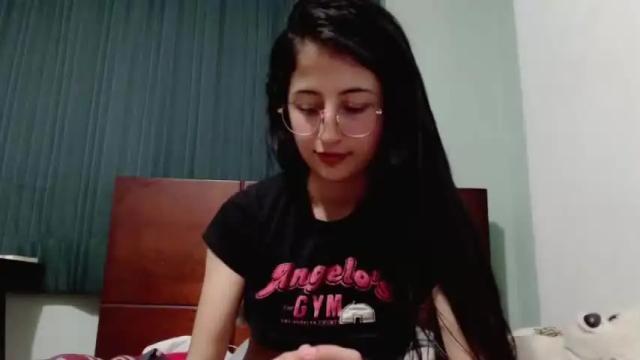 Image 12 of marie_pourtoi69 Stream on Chaturbate on 12 months ago