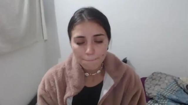 Image 2 of mariecam Stream on Chaturbate on 18 months ago