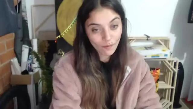 Image 3 of mariecam Stream on Chaturbate on 18 months ago