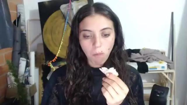 Image 12 of mariecam Stream on Chaturbate on 18 months ago