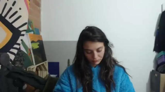 Image 2 of mariecam Stream on Chaturbate on 17 months ago