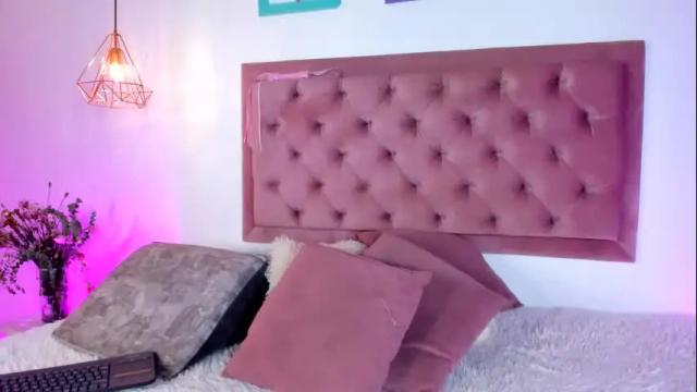 Image 7 of mariecastell_zc Stream on Chaturbate on 8 days ago