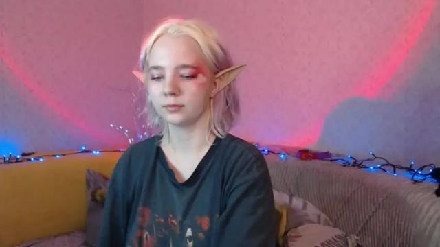 Image 8 of mariel_a_gold Stream on Chaturbate on 7 months ago