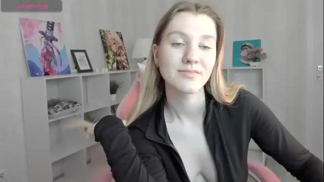 Image 10 of mariel_brown Stream on Chaturbate on 1 month ago