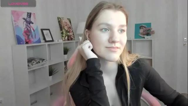 Image 11 of mariel_brown Stream on Chaturbate on 1 month ago