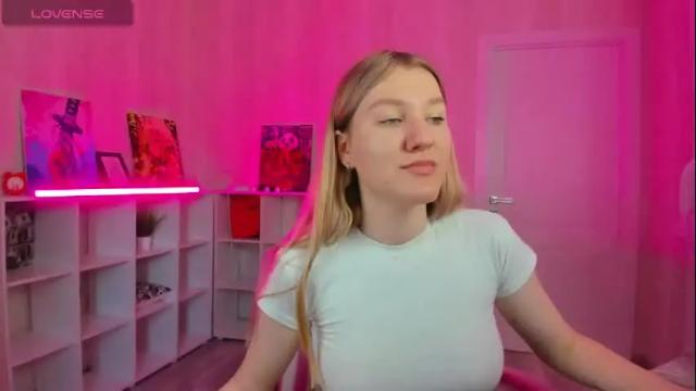 Image 6 of mariel_brown Stream on Chaturbate on 3 days ago