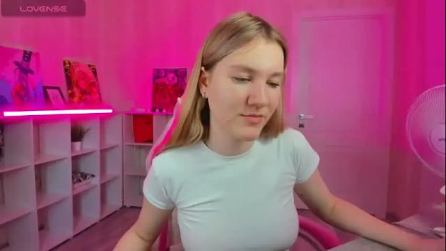 Image 8 of mariel_brown Stream on Chaturbate on 3 days ago