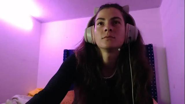 Image 12 of mariel_sins21 Stream on Chaturbate on 1 month ago