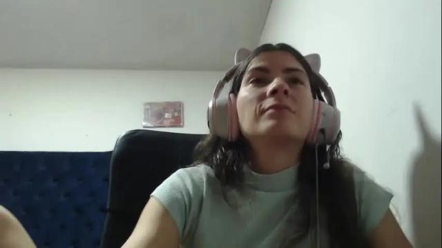 Image 3 of mariel_sins21 Stream on Chaturbate on 1 month ago