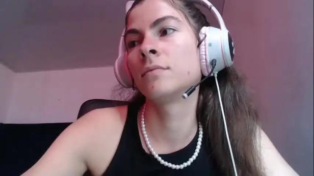 Image 7 of mariel_sins21 Stream on Chaturbate on 1 month ago