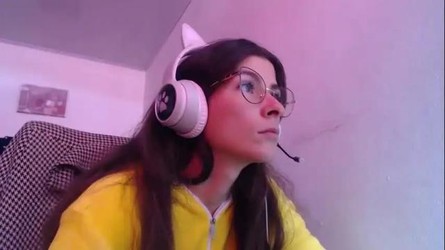 Image 11 of mariel_sins21 Stream on Chaturbate on 27 days ago