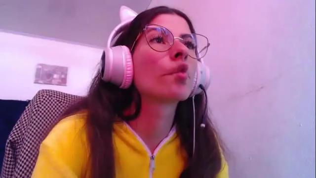 Image 2 of mariel_sins21 Stream on Chaturbate on 27 days ago