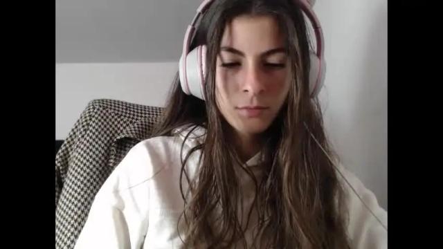 Image 4 of mariel_sins21 Stream on Chaturbate on 23 days ago