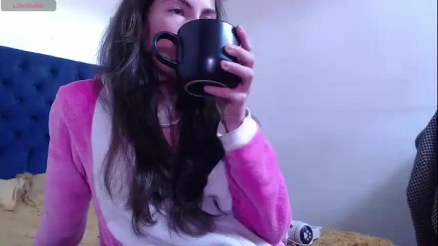 Image 10 of mariel_sins21 Stream on Chaturbate on 8 days ago