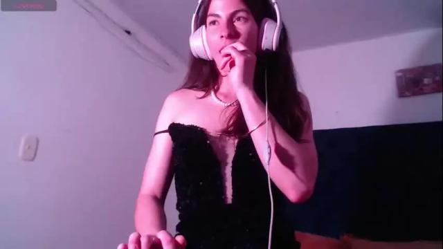 Image 8 of mariel_sins21 Stream on Chaturbate on 6 days ago