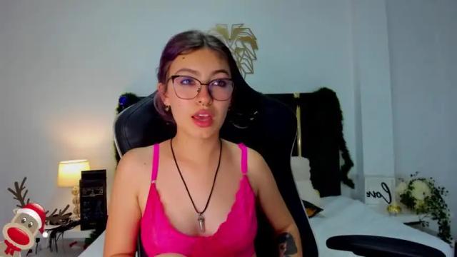 Image 12 of marietay Stream on Chaturbate on 18 months ago