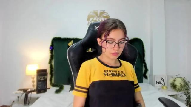 Image 2 of marietay Stream on Chaturbate on 17 months ago