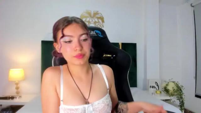 Image 3 of marietay Stream on Chaturbate on 17 months ago