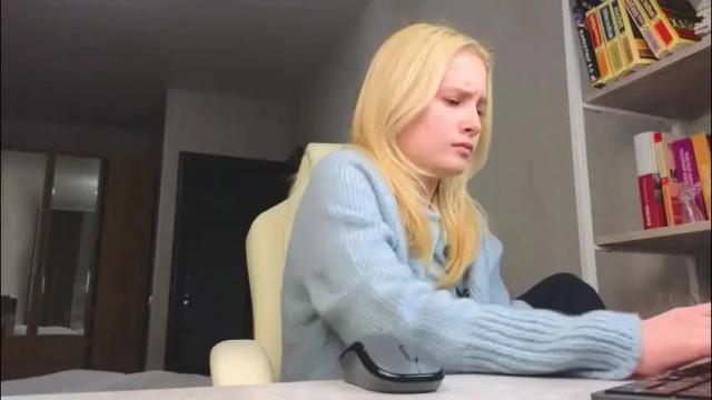 Image 2 of marietta__castro Stream on Chaturbate on 11 days ago