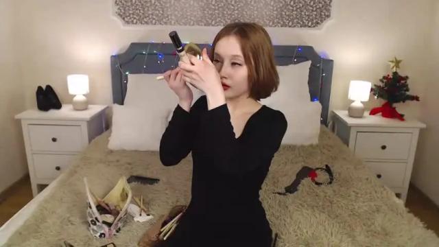 Image 11 of mariettacastro Stream on Chaturbate on 15 months ago