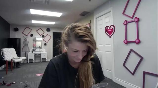 Image 12 of mariewaters Stream on Chaturbate on 17 months ago