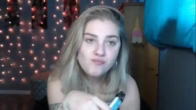 Image 3 of marigoldrue Stream on Chaturbate on 19 months ago