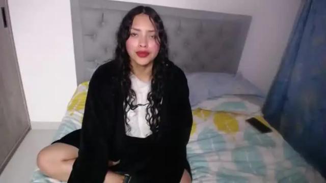 Image 2 of mariham_01 Stream on Chaturbate on 16 months ago
