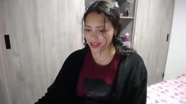Image 4 of mariham_01 Stream on Chaturbate on 16 months ago