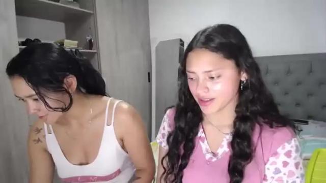Image 3 of mariham_01 Stream on Chaturbate on 14 months ago