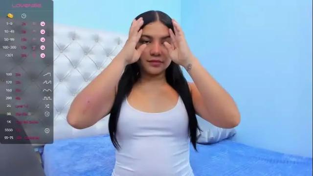 Image 4 of mariia_josse Stream on Chaturbate on 21 months ago