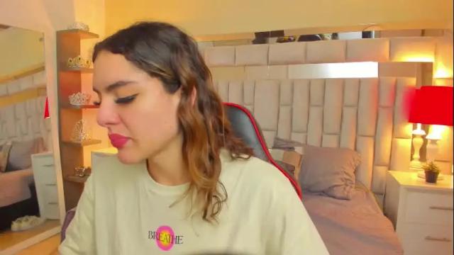 Image 12 of mariiahneedles Stream on Chaturbate on 1 month ago