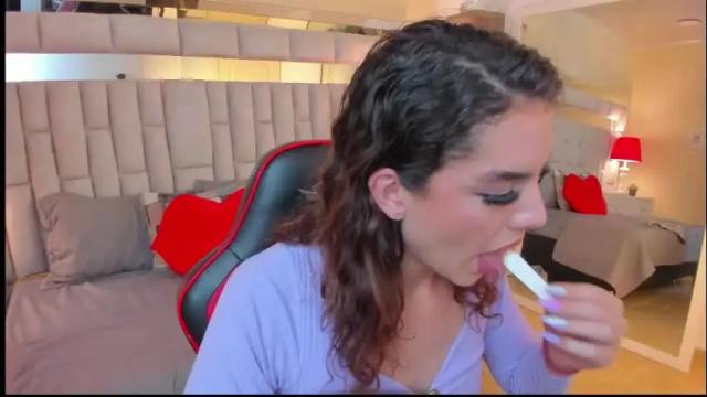 Image 6 of mariiahneedles Stream on Chaturbate on 1 month ago