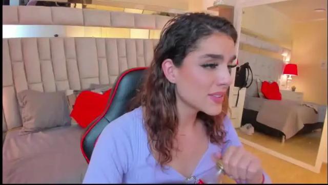 Image 7 of mariiahneedles Stream on Chaturbate on 1 month ago
