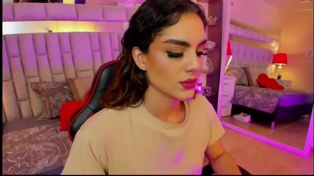 Image 3 of mariiahneedles Stream on Chaturbate on 1 month ago