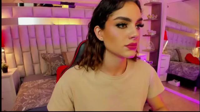 Image 8 of mariiahneedles Stream on Chaturbate on 1 month ago
