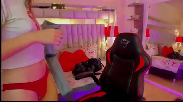 Image 3 of mariiahneedles Stream on Chaturbate on 1 month ago