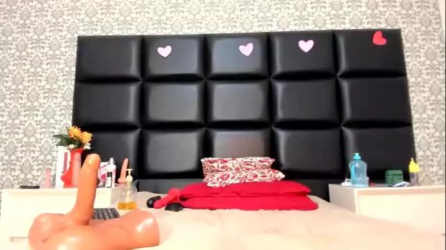 Image 7 of mariiana_fox Stream on Chaturbate on 12 days ago