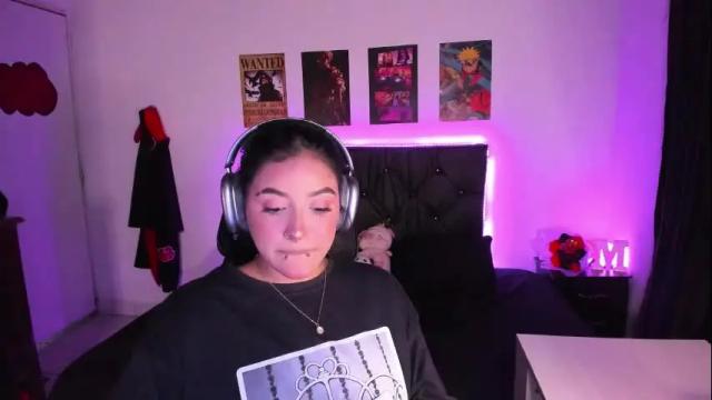 Image 3 of mariiana_hasper Stream on Chaturbate on 8 days ago